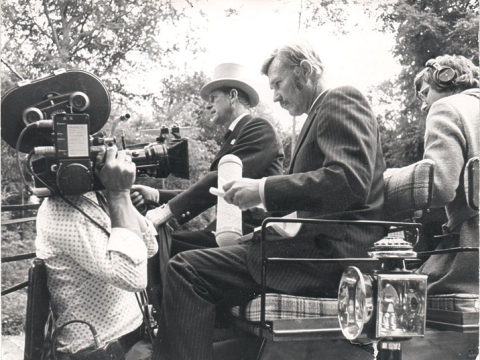 4 in Hand, Derek Smith directing, Jim on camera, Murray Clarke, sound 1975 or 6